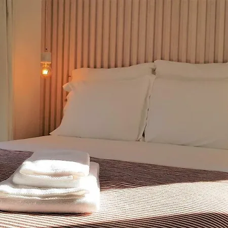 In Beco Da Formosa In Alfama - דירה