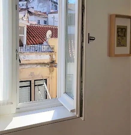 In Beco Da Formosa In Alfama - *